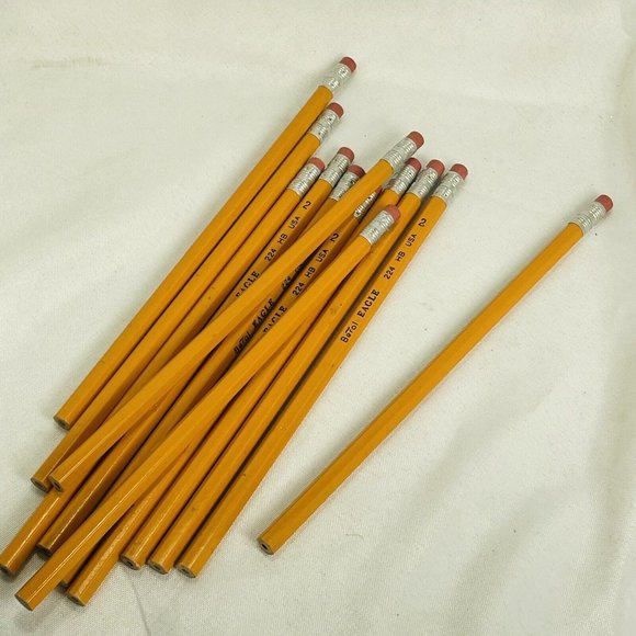12 Eagle Berol Pencils HB 224 #2 Unsharpened Wood Vintage Rainforest Free - Picture 4 of 6